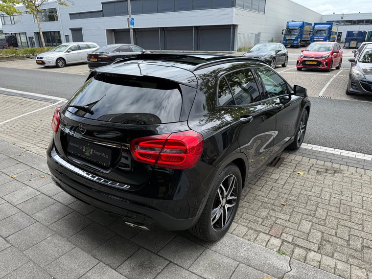 Vehicle Image 26