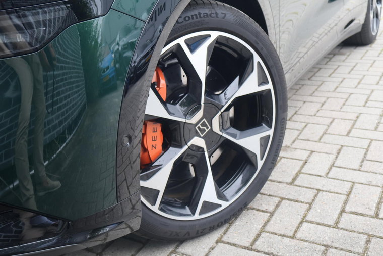 Vehicle Image 35