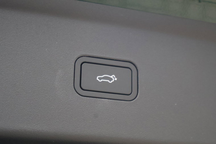 Vehicle Image 38