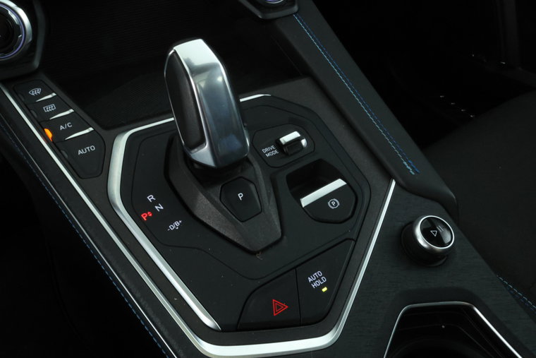 Vehicle Image 36