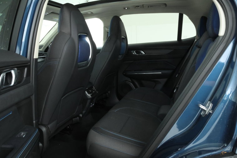 Vehicle Image 39