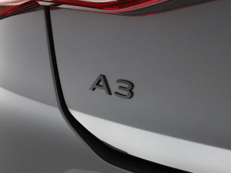 Vehicle Image 41