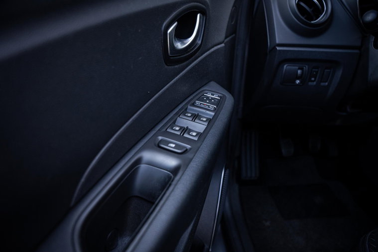 Vehicle Image 35