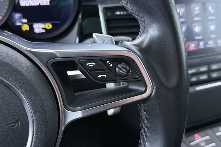 Vehicle Image 33