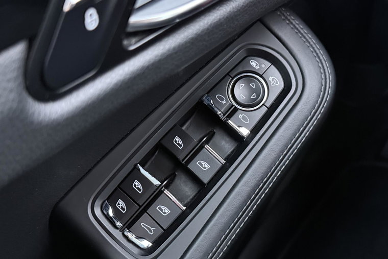 Vehicle Image 37
