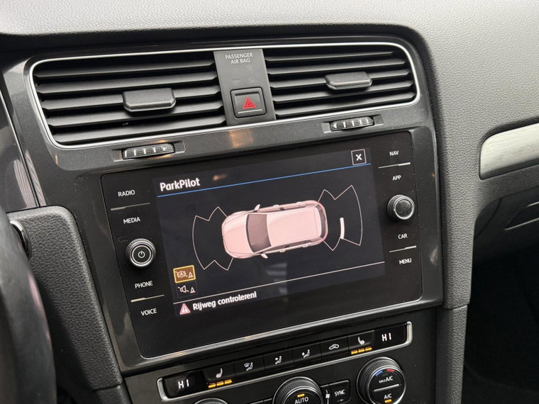 Vehicle Image 23