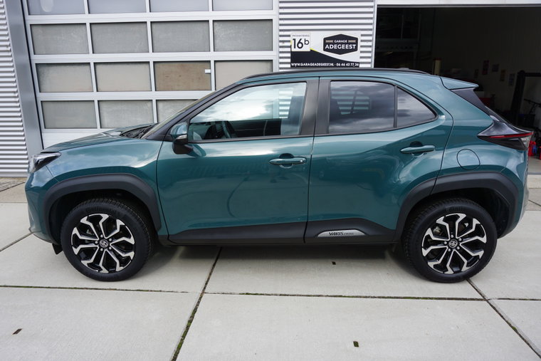 Vehicle Image 3