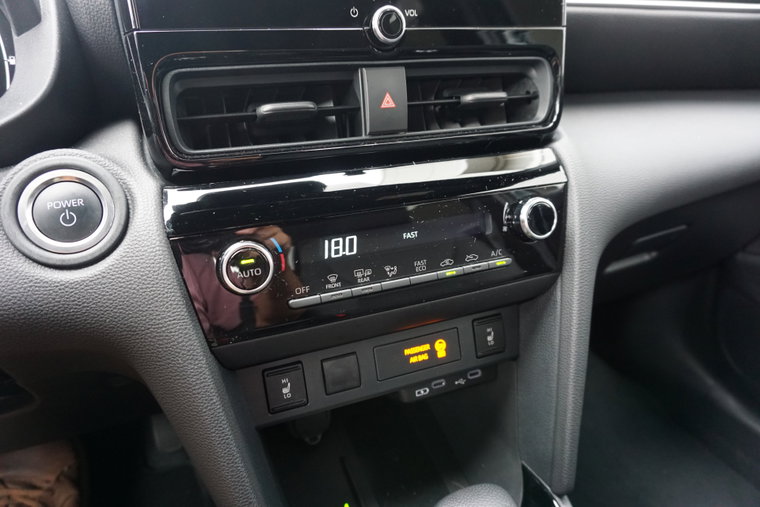 Vehicle Image 27