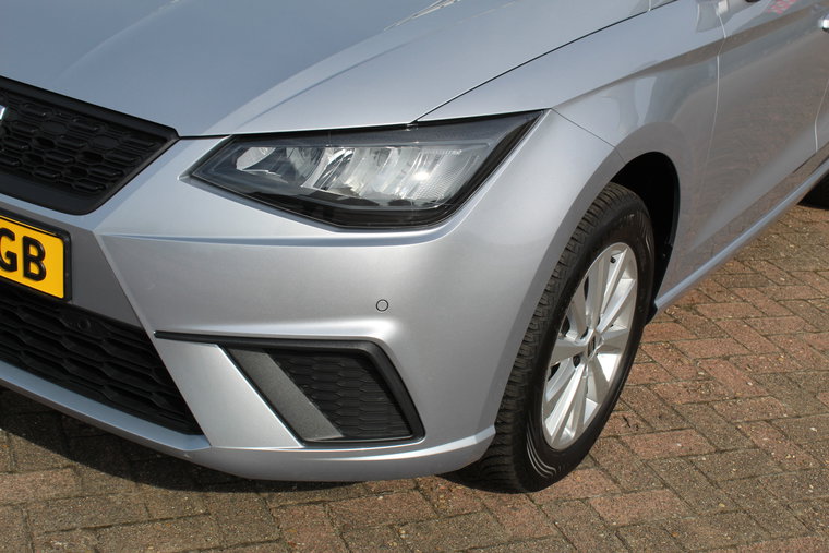 Vehicle Image 32