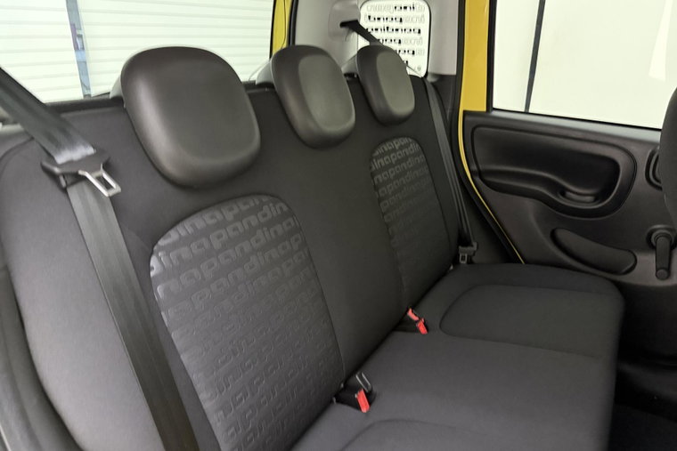Vehicle Image 16