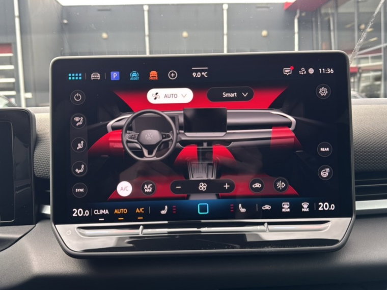 Vehicle Image 30