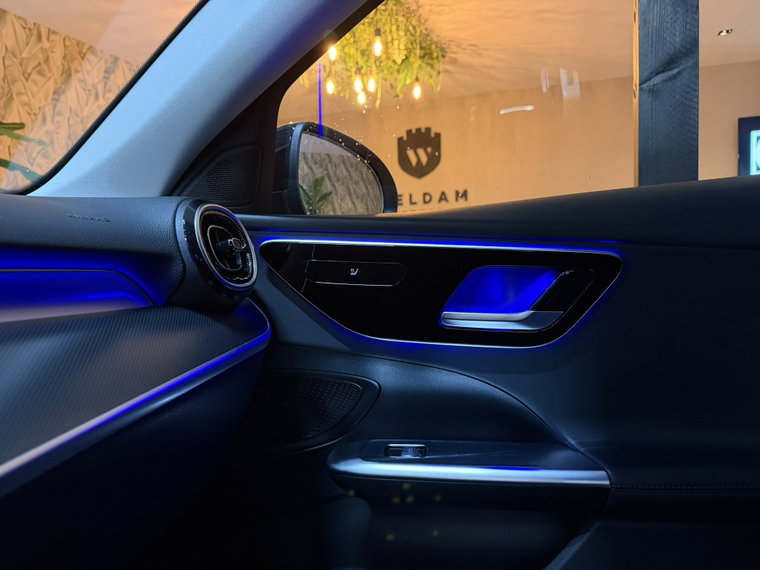 Vehicle Image 31