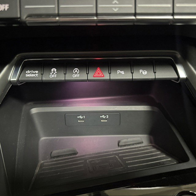 Vehicle Image 20