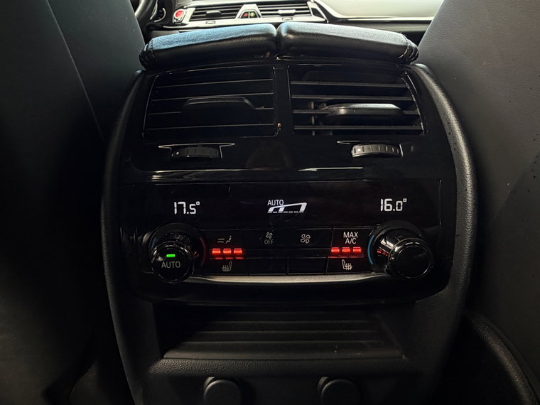 Vehicle Image 39
