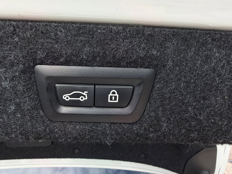 Vehicle Image 45