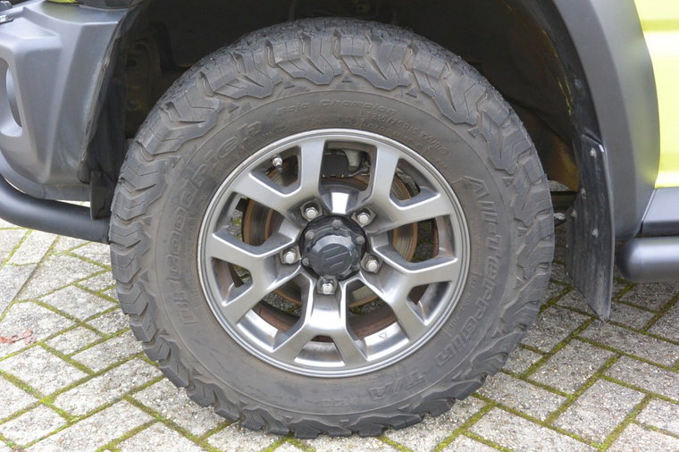 Vehicle Image 15