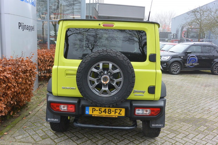 Vehicle Image 6
