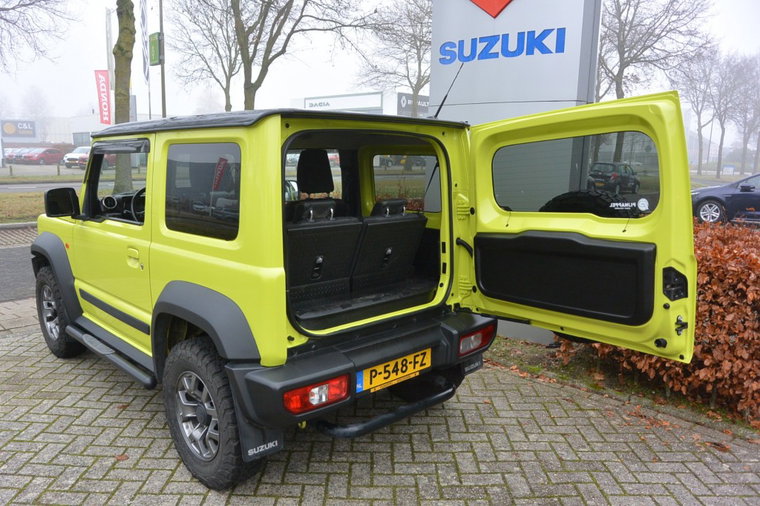 Vehicle Image 11