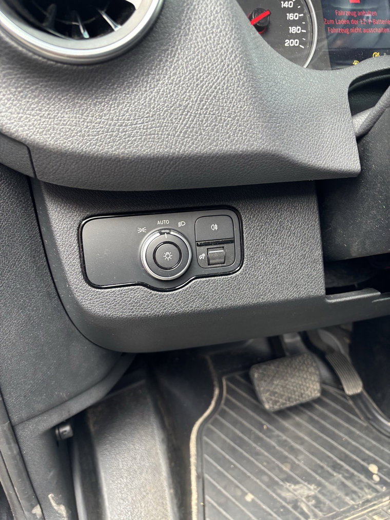 Vehicle Image 26
