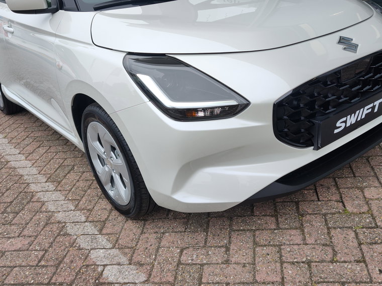 Vehicle Image 35