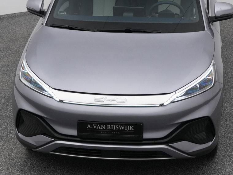 Vehicle Image 30
