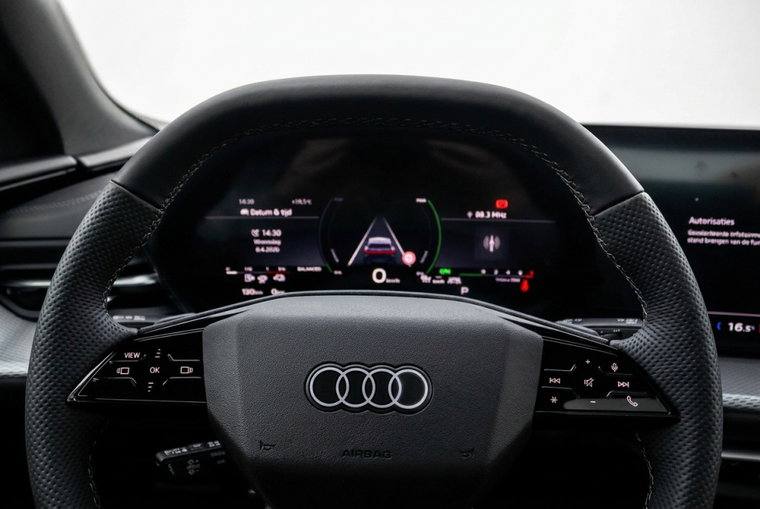 Vehicle Image 15