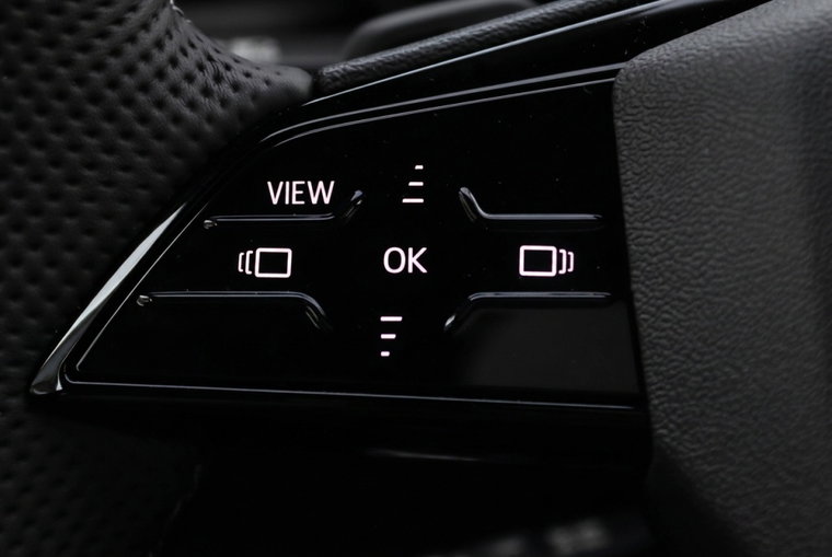 Vehicle Image 24