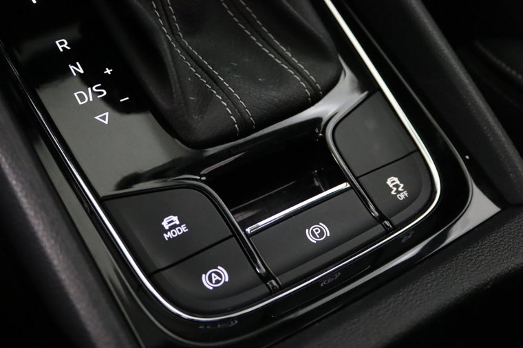 Vehicle Image 45