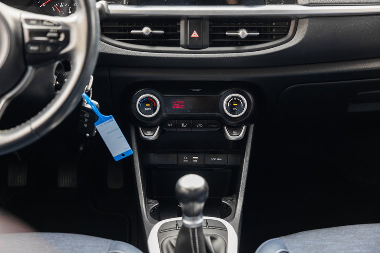 Vehicle Image 19