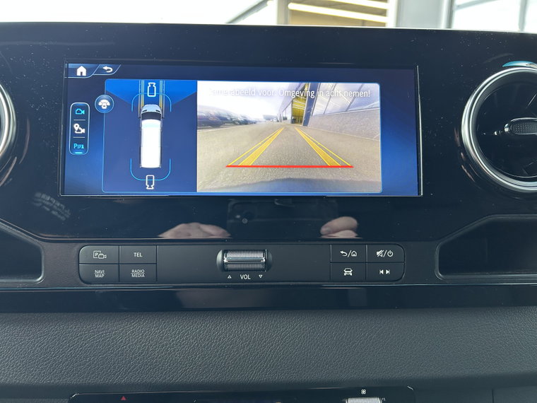 Vehicle Image 27