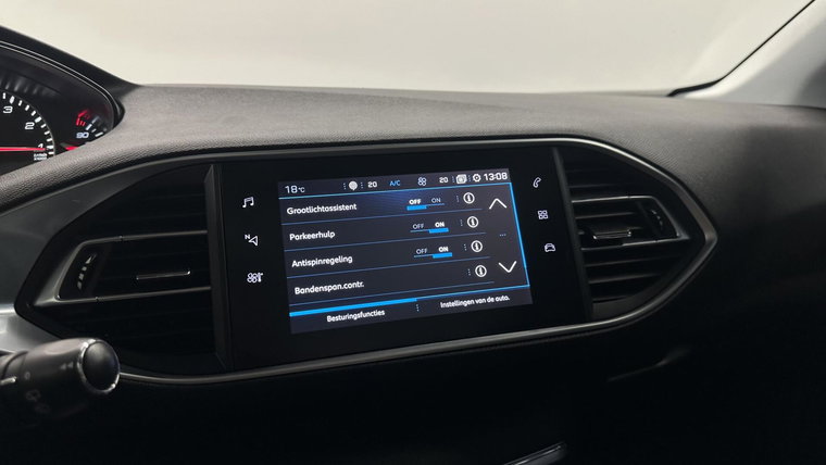 Vehicle Image 37