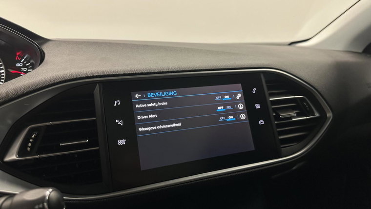 Vehicle Image 39