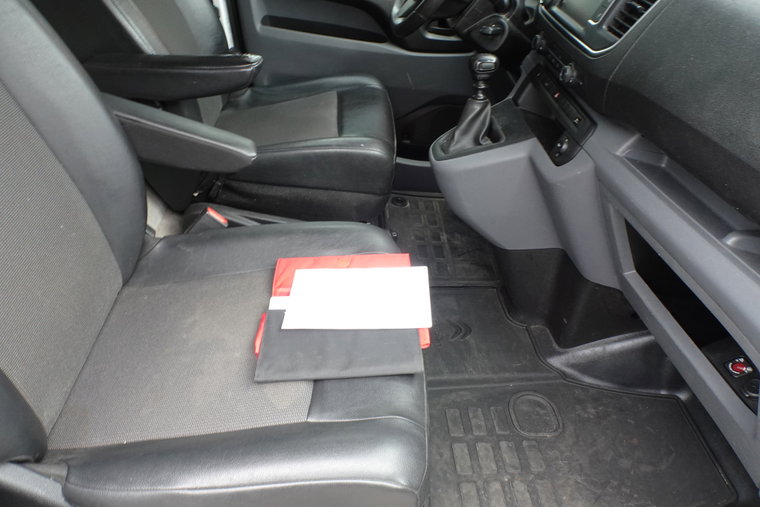 Vehicle Image 19