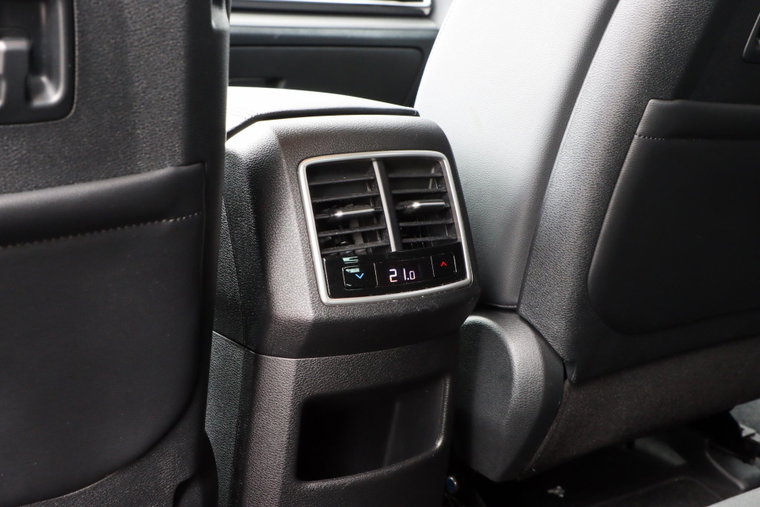Vehicle Image 40