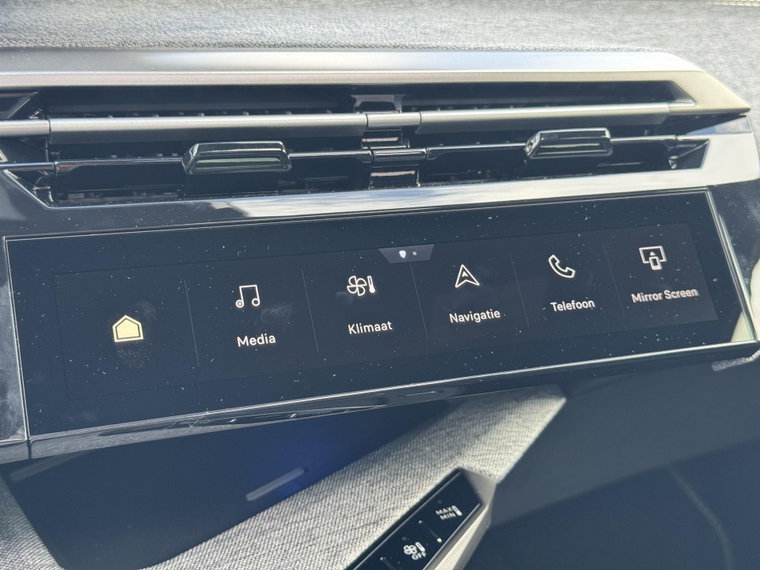 Vehicle Image 48