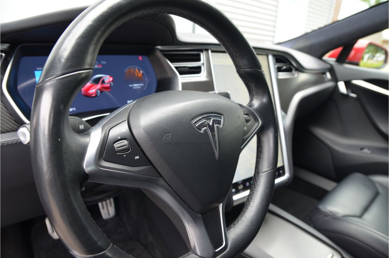 Vehicle Image 15