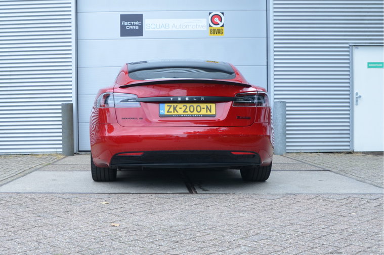 Vehicle Image 9