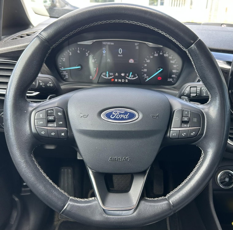 Vehicle Image 21