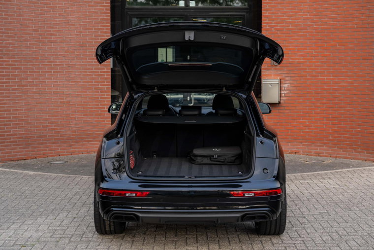 Vehicle Image 30