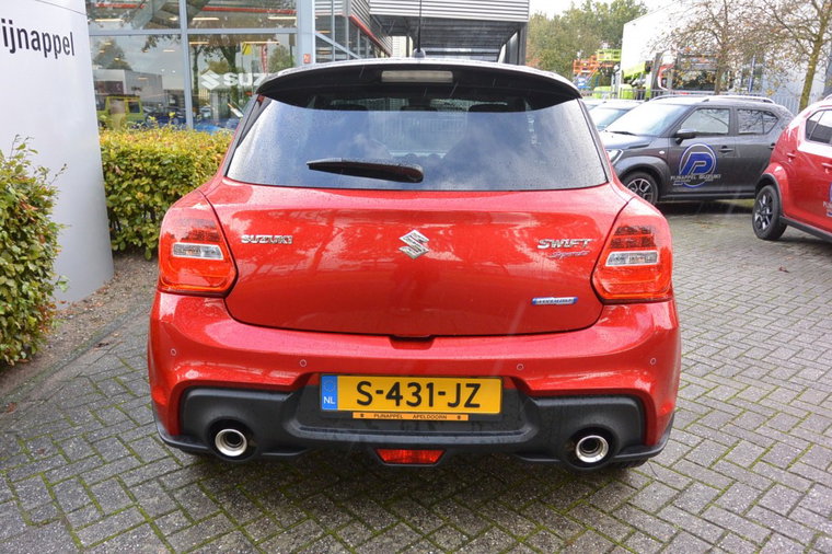 Vehicle Image 6