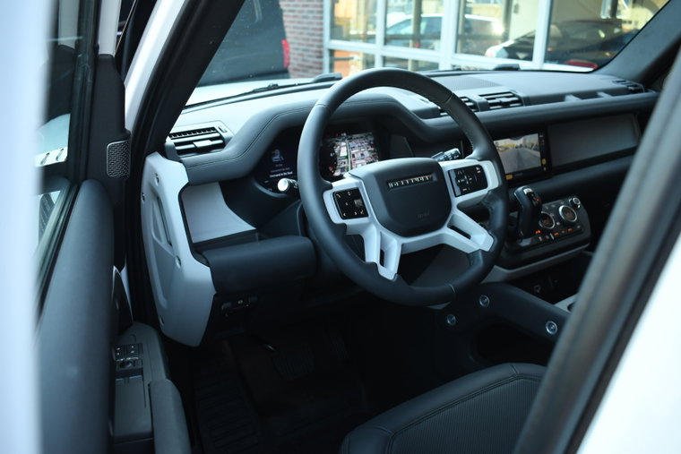 Vehicle Image 45
