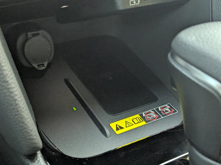 Vehicle Image 32