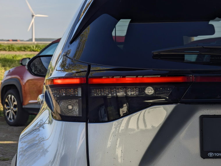 Vehicle Image 11