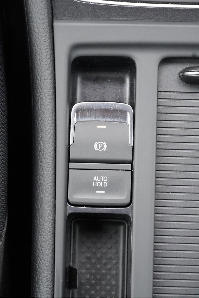 Vehicle Image 33