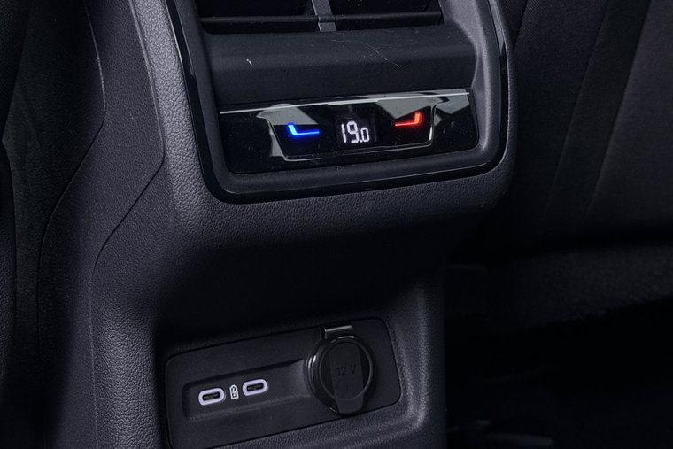 Vehicle Image 48