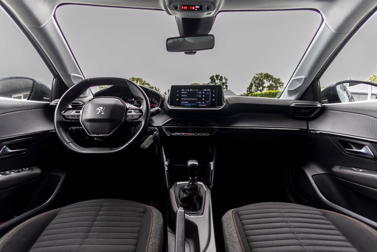 Vehicle Image 21