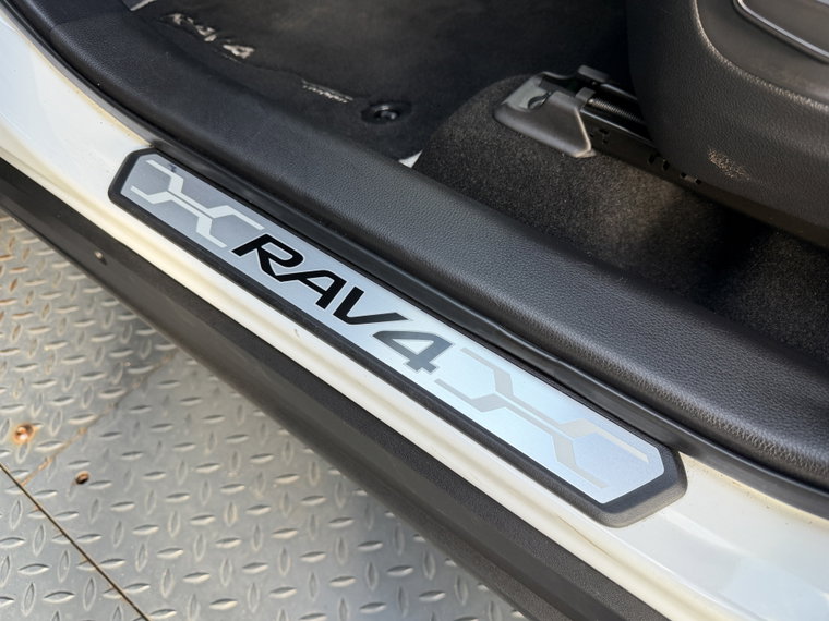 Vehicle Image 38