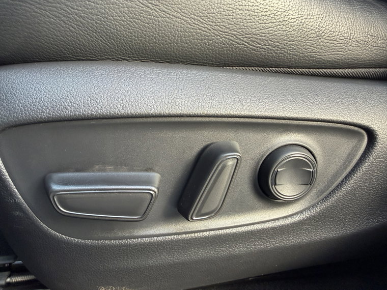 Vehicle Image 39