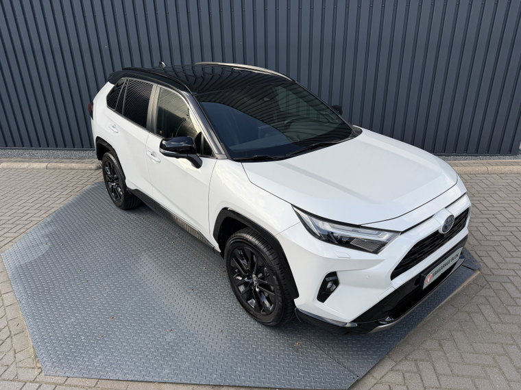 Vehicle Image 7