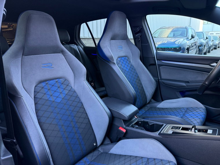 Vehicle Image 31